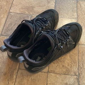 RedWing safety toe low top work boots